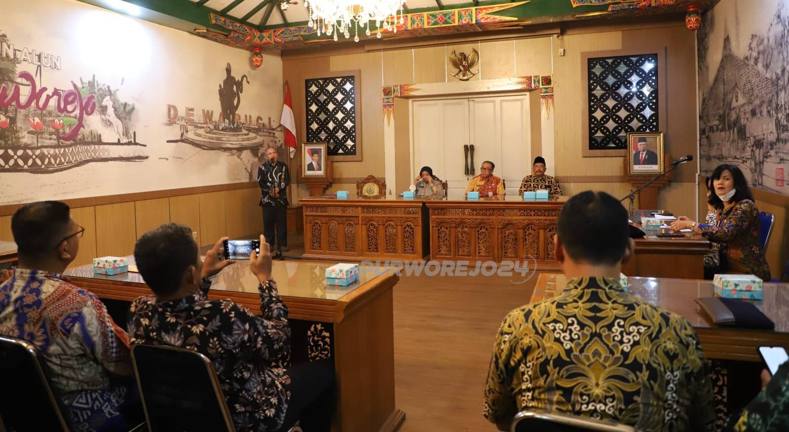 Prosesi penyerahan rekomendasi kepada BAMAG Kabupaten Purworejo