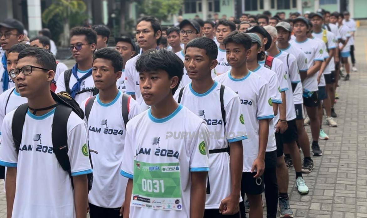 Peserta saat ikut lomba lintas alam di UM Purworejo