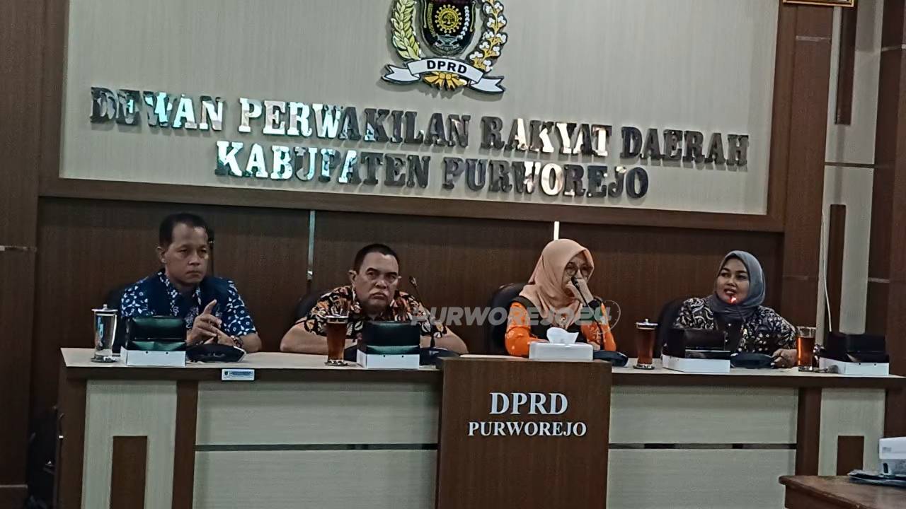 Suasana kegiatan di DPRD Purworejo