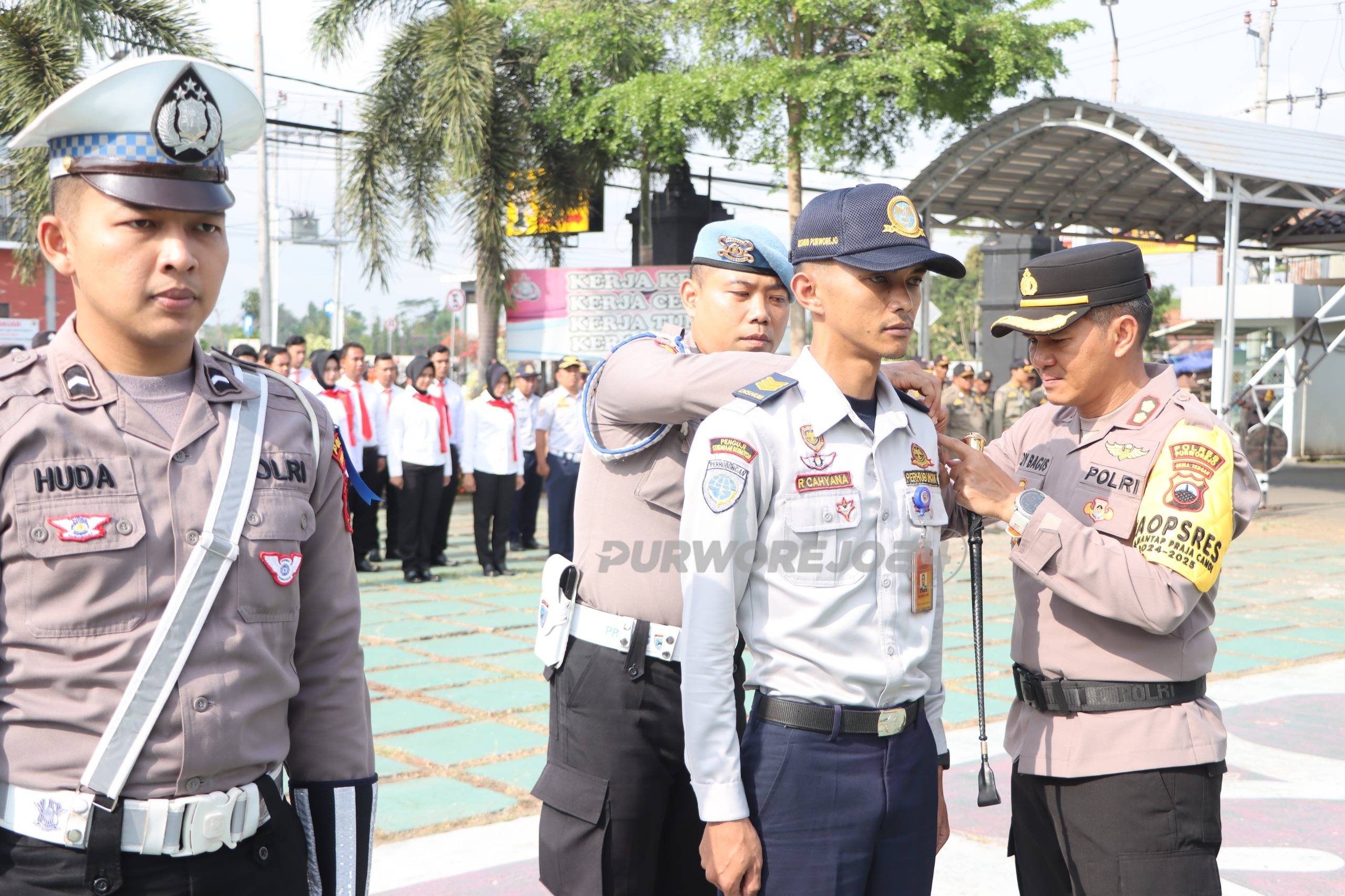 Suasana kegiatan apel pasukan operasi zebra candi 2024 di Mapolres Purworejo