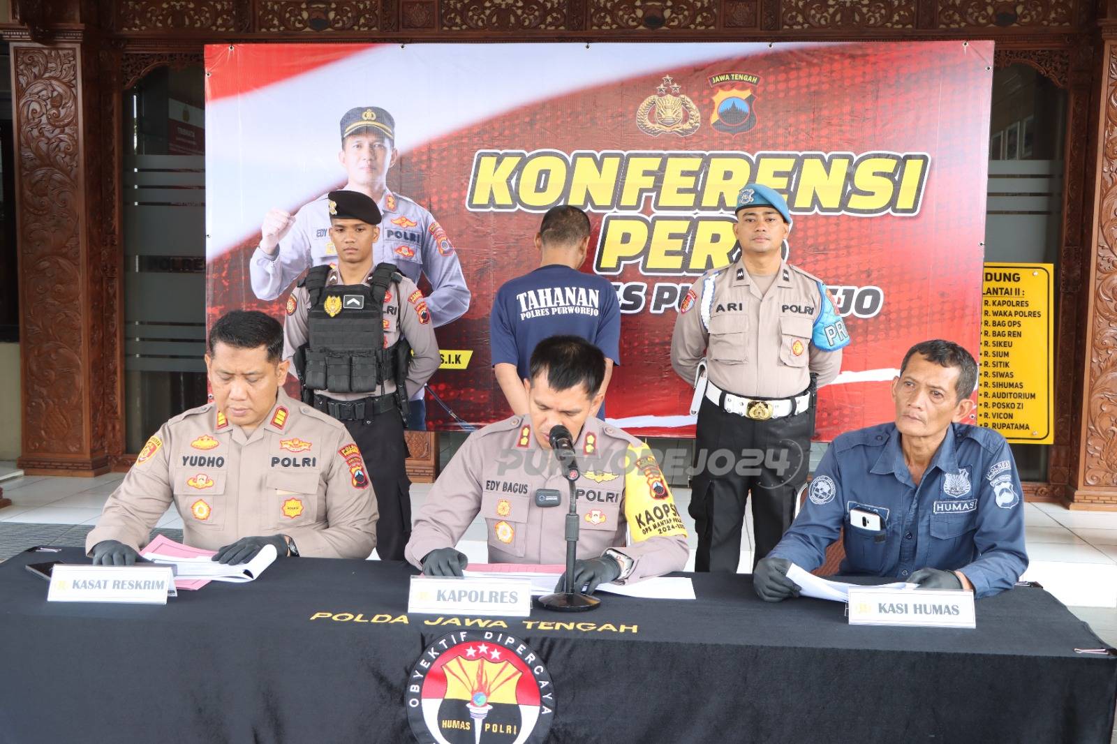 Jumpa pers tentang premanisme