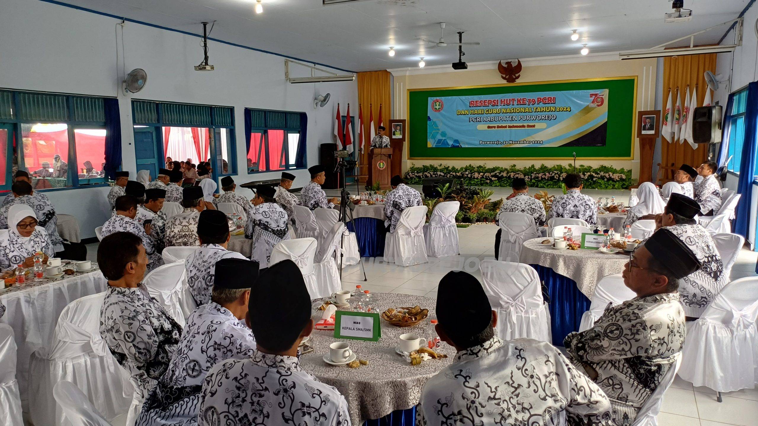 Suasana kegiatan Resepsi HUT Ke 79 PGRI dan Hari Guru Nasional Tahun 2024, di Gedung PGRI Purworejo, pada Sabtu (30/11/2024)