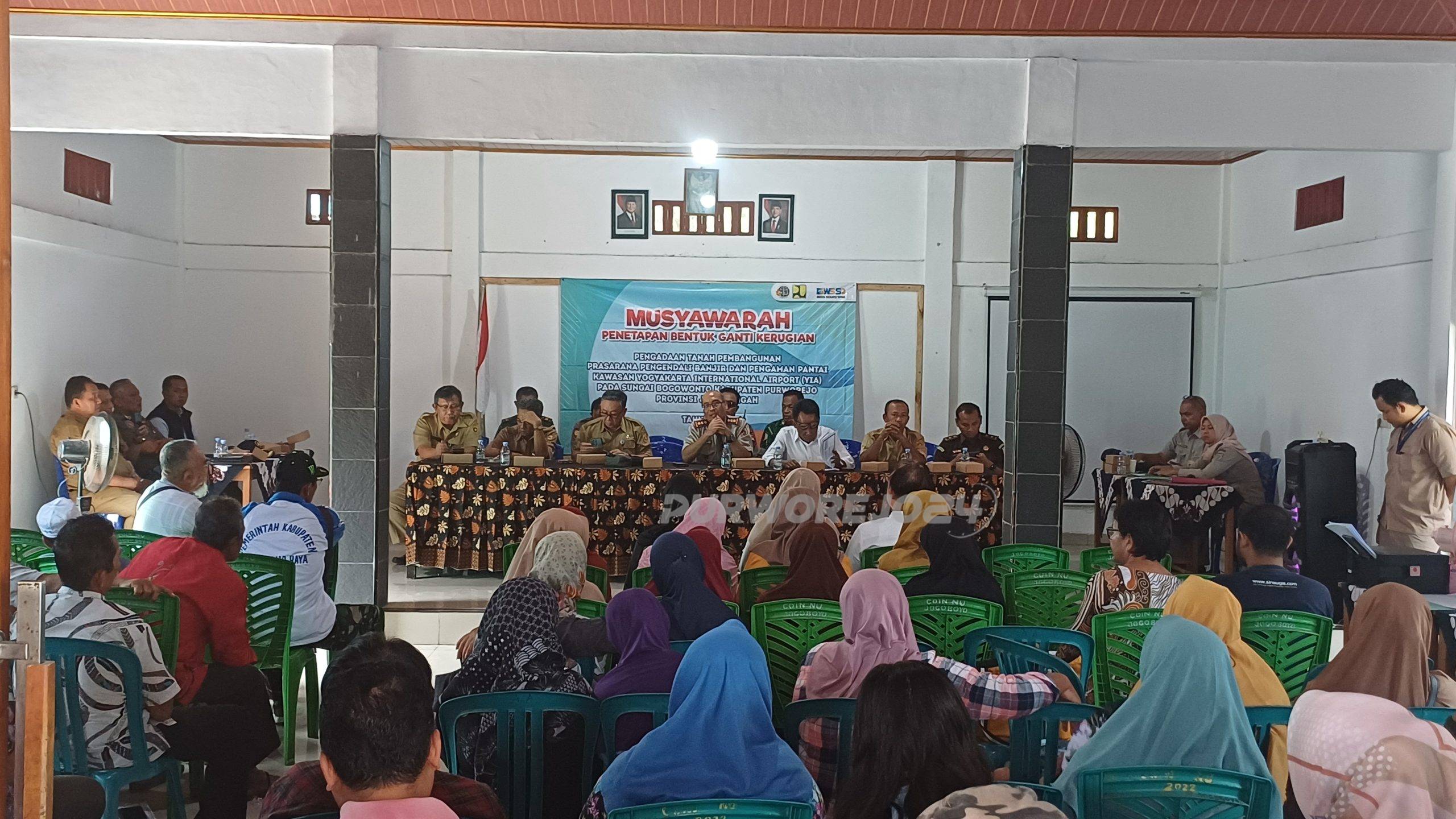Suasana musyawarah penetapan ganti rugi di Desa Jogoboyo, pada Senin (9/12/2024)