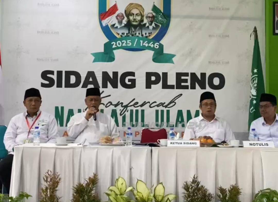 Sidang pleno pemilihan Rois Suriyah dan Tanfdiziyah NU Purworejo dalam konfercab NU Purworejo, di kantor PC NU Purworejo, pada Minggu (12/1/2025)