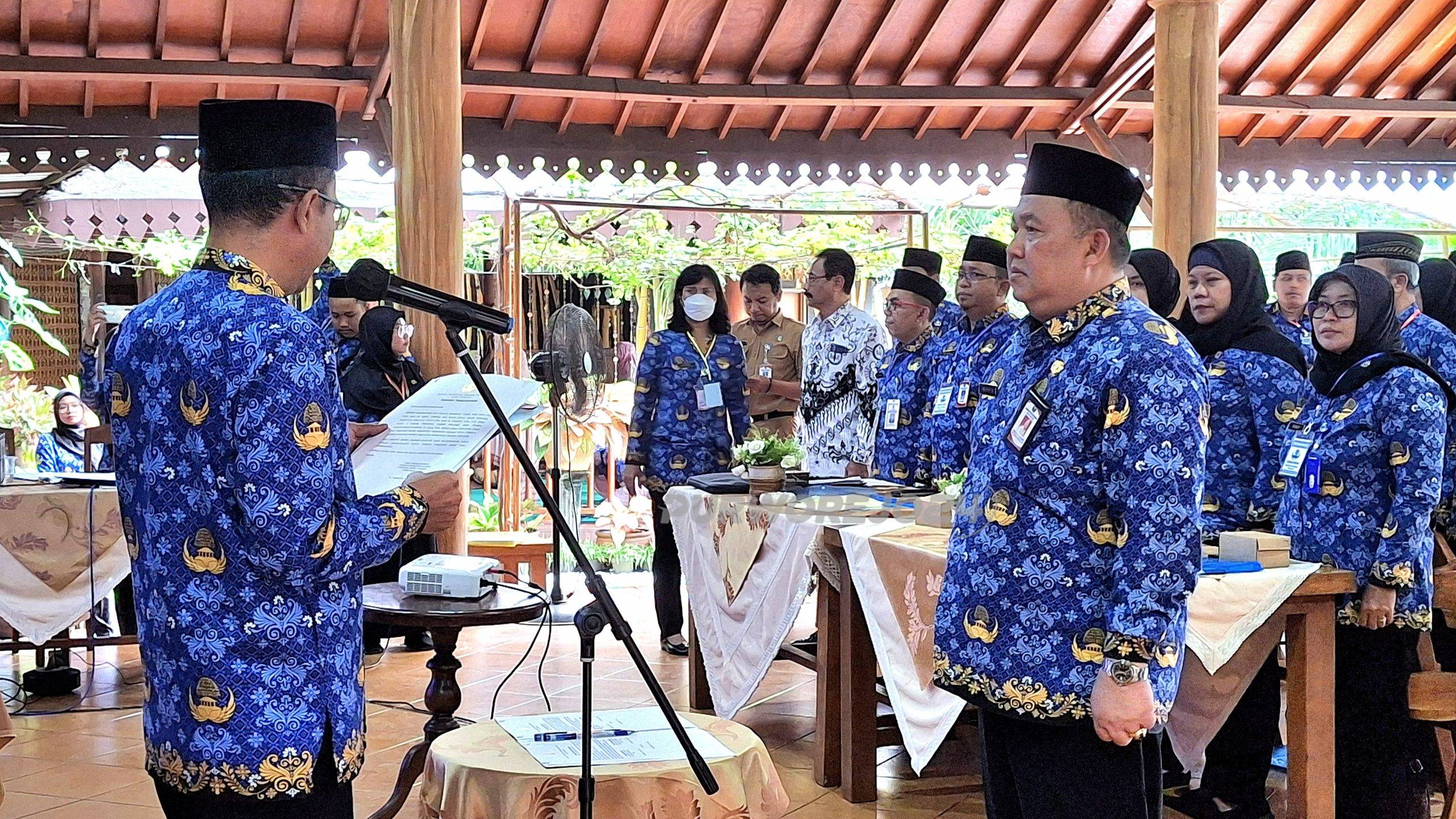 Suranto saat dikukuhkaan sebagai Ketua PD KORPRI Purworejo