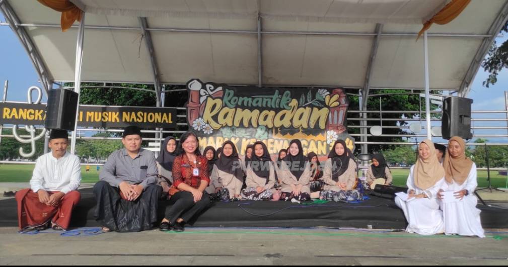 Penampilan Hadroh Nurul Qolbi SMK Negeri 3 Purworejo