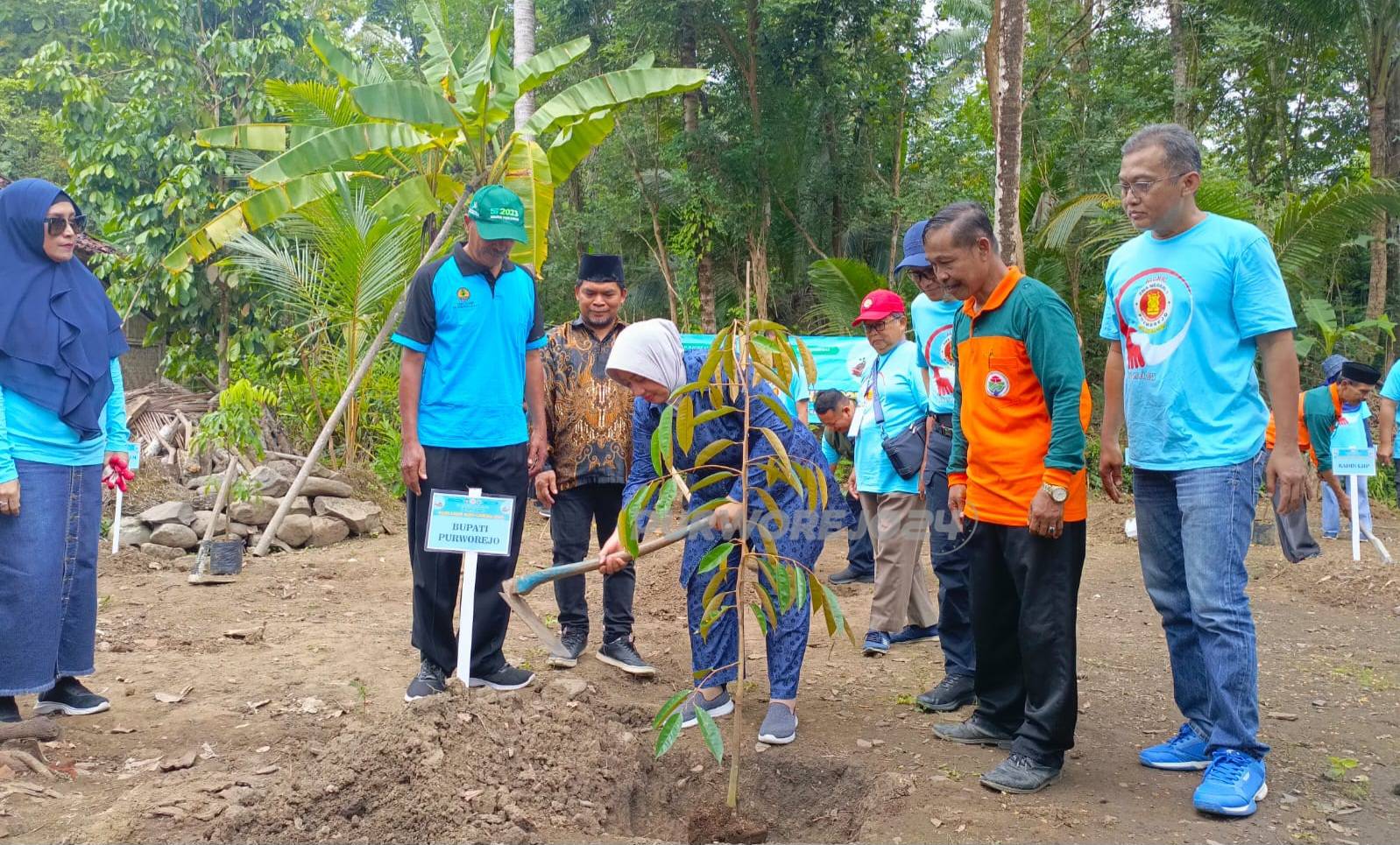 Penanaman pohon di Desa Semagung, pada Sabtu (26/4/2025)