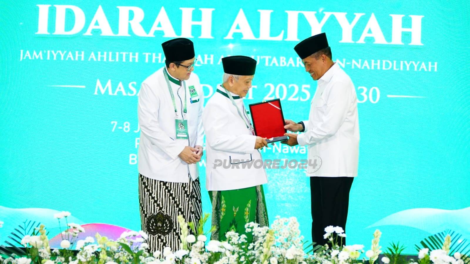 KH Achmad Chalwani dalam acara Pelantikan JATMAN