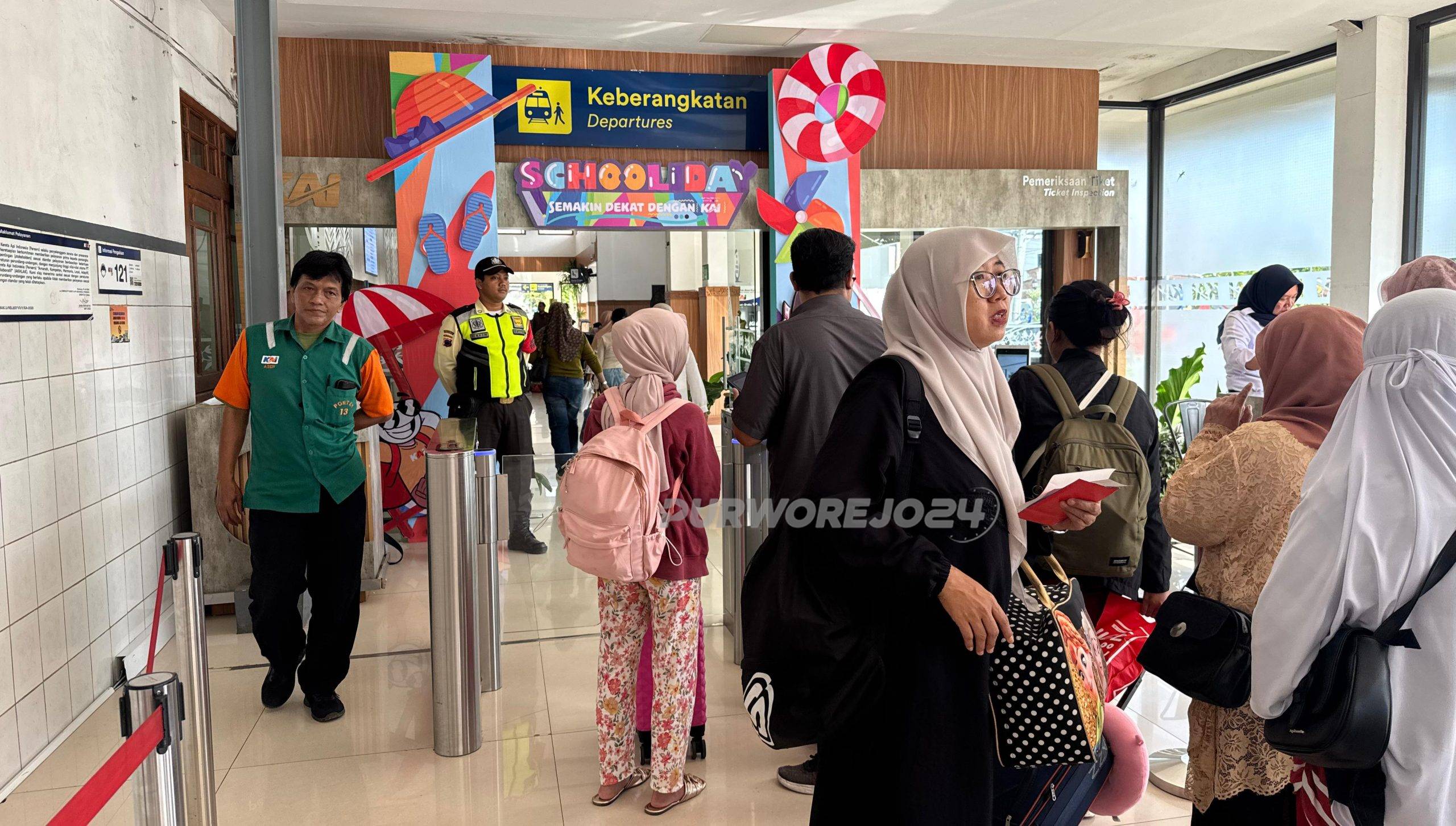 Suasana di stasiun Kutoarjo