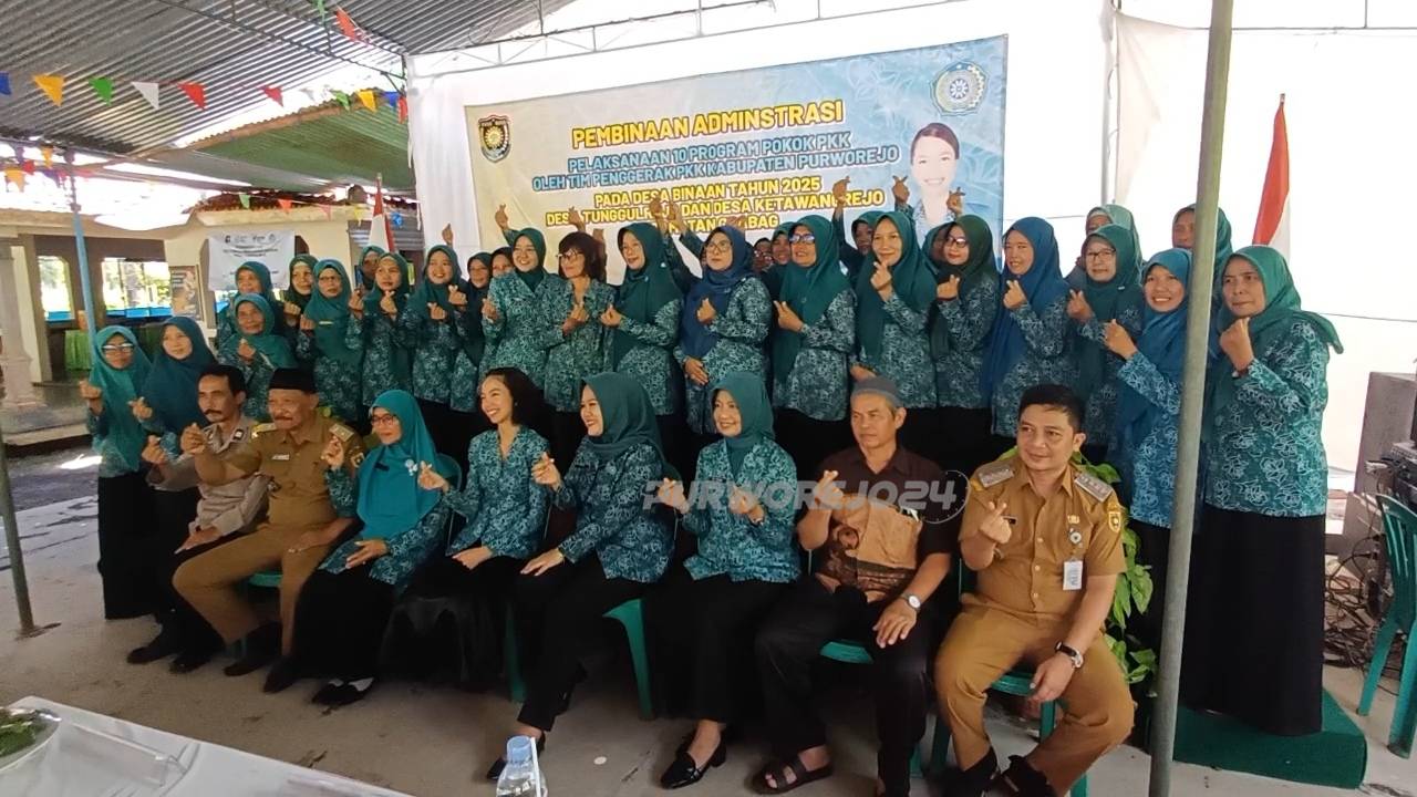 Foto bersama Pengurus TP PKK Desa Tunggulrejo