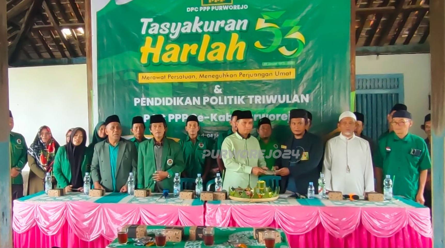 Pemotongan tumpeng tandai peringatan Harlah ke 53 PPP di Purworejo