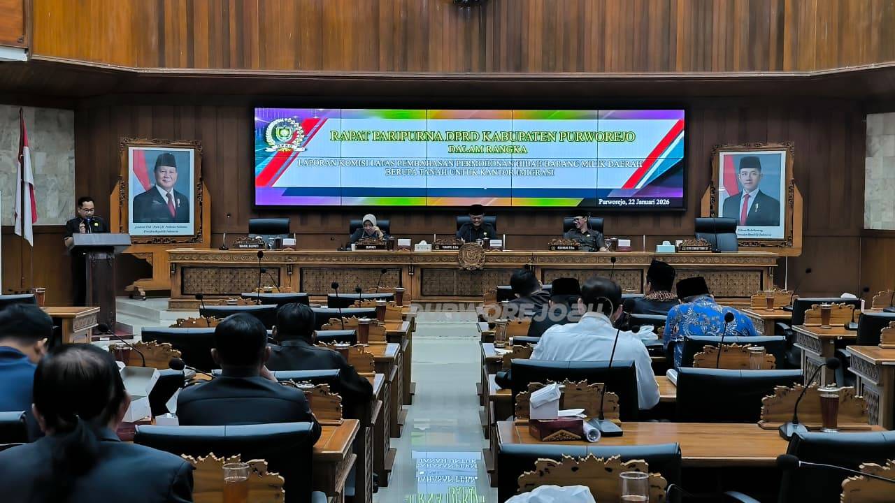 Saat sidang paripurna
