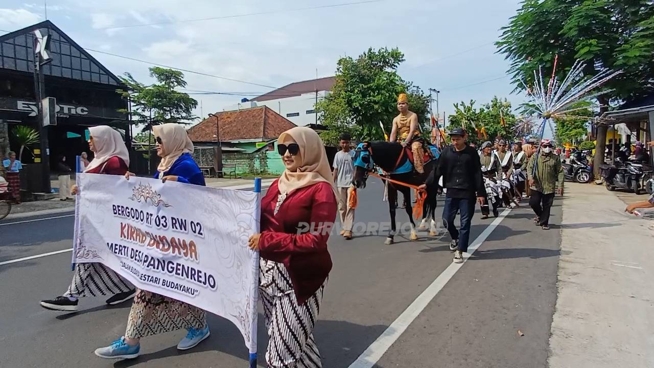 Kirab budaya Pangenrejo