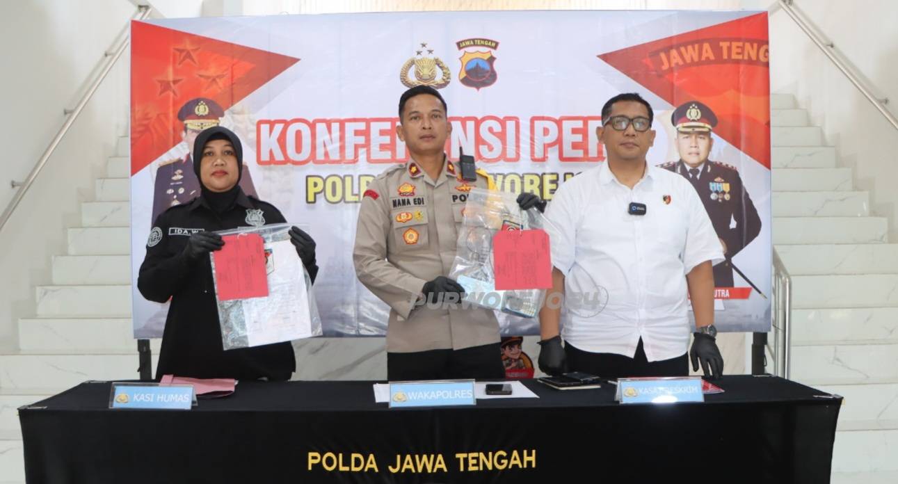 Saat conferensi pers