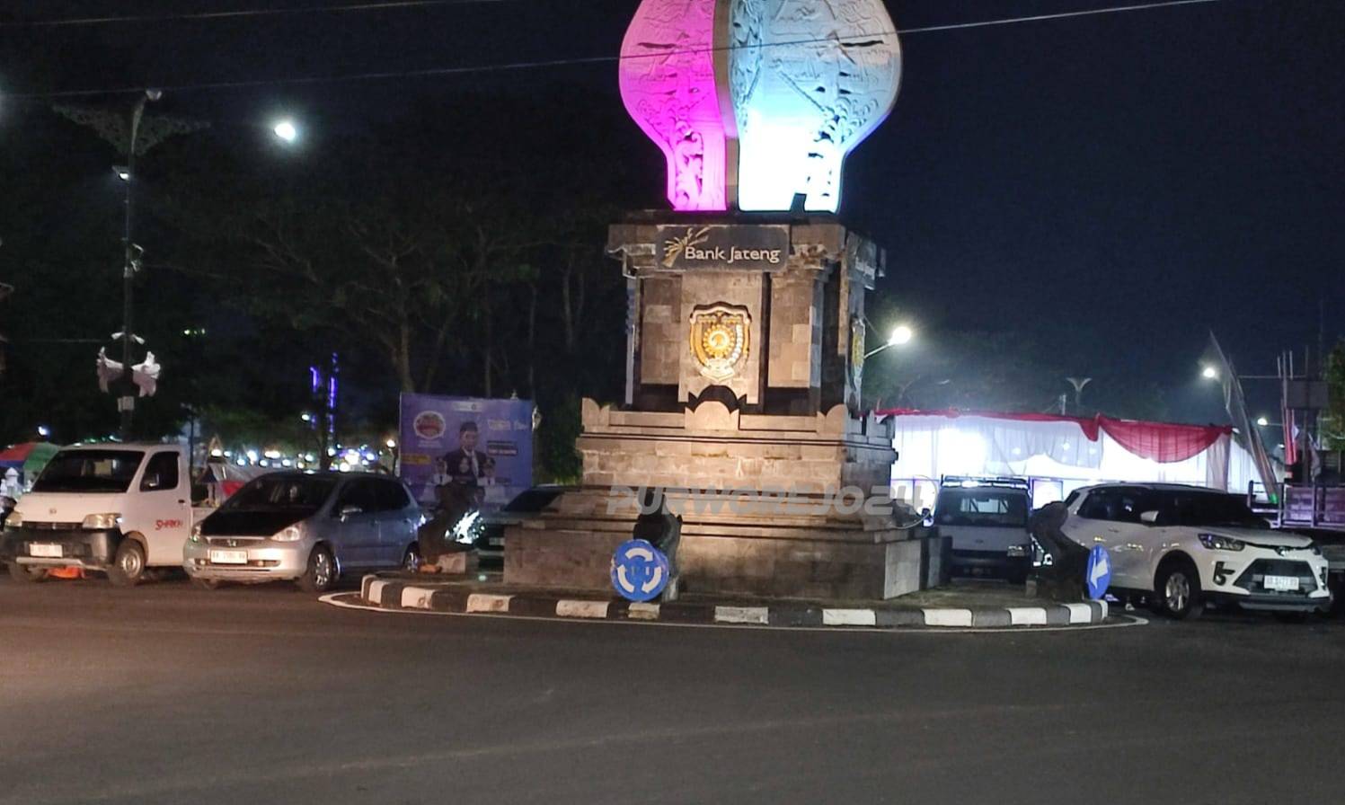 Gunungan Alun alun