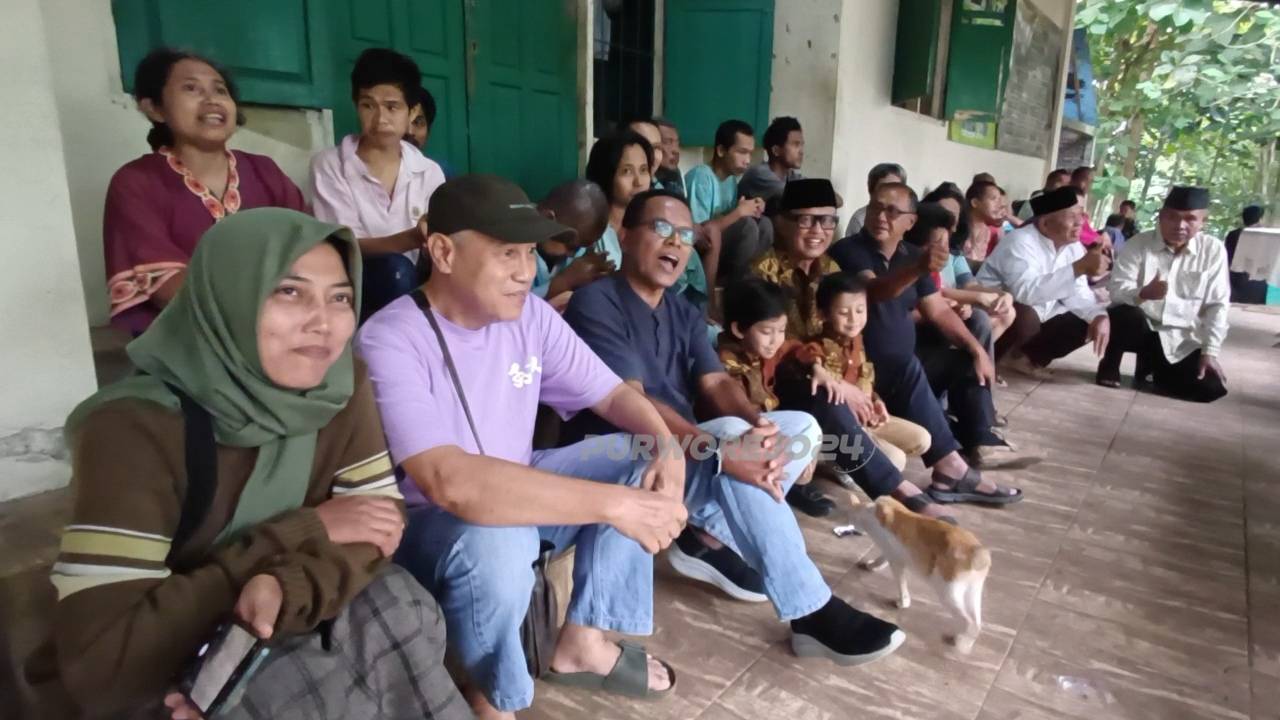 Foto bersama disela kegiatan safari ramadhan di Panti Rehabilitasi Gangguan Jiwa Tirto Jiwo
