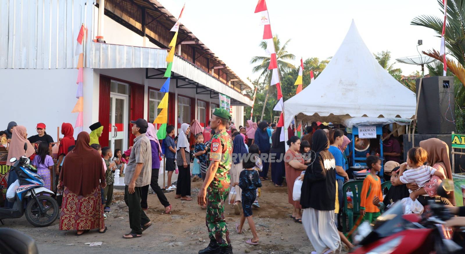 Suasana pasar ramadhan