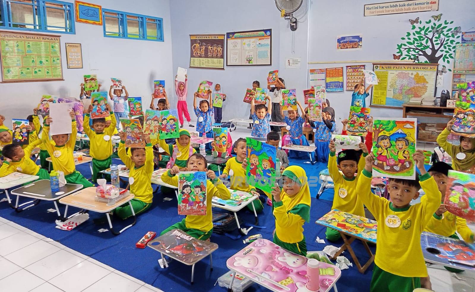 Suasana kegiatan lomba mewarnai