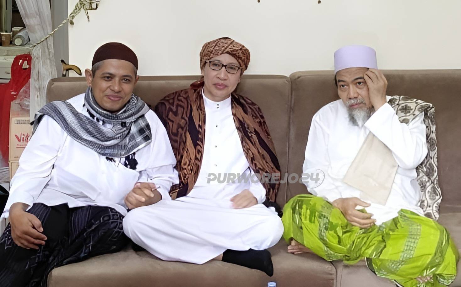 Foto Ustadz Amir Hamzah Bersama Buya Yahya dan KH. Muhammad Najih Maemoen