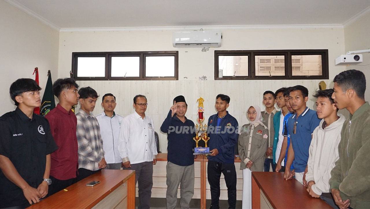 Bawa Pulang Juara 1 Tanding di Jogyakarta! Tim Futsal UMNU Kebumen Dapat Reward dari Rektor
