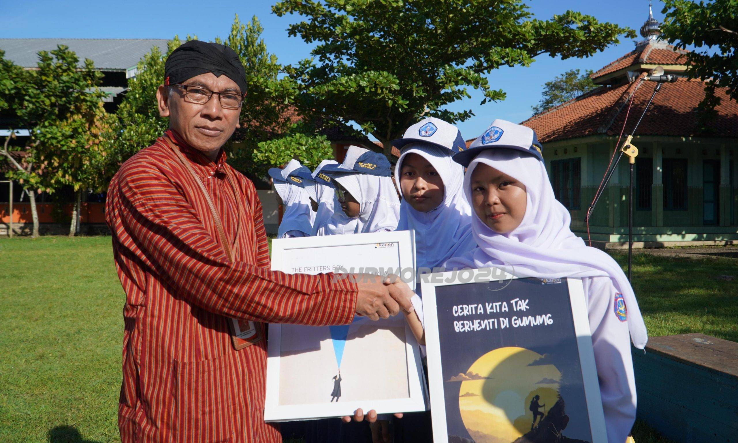 Saat peluncuran buku