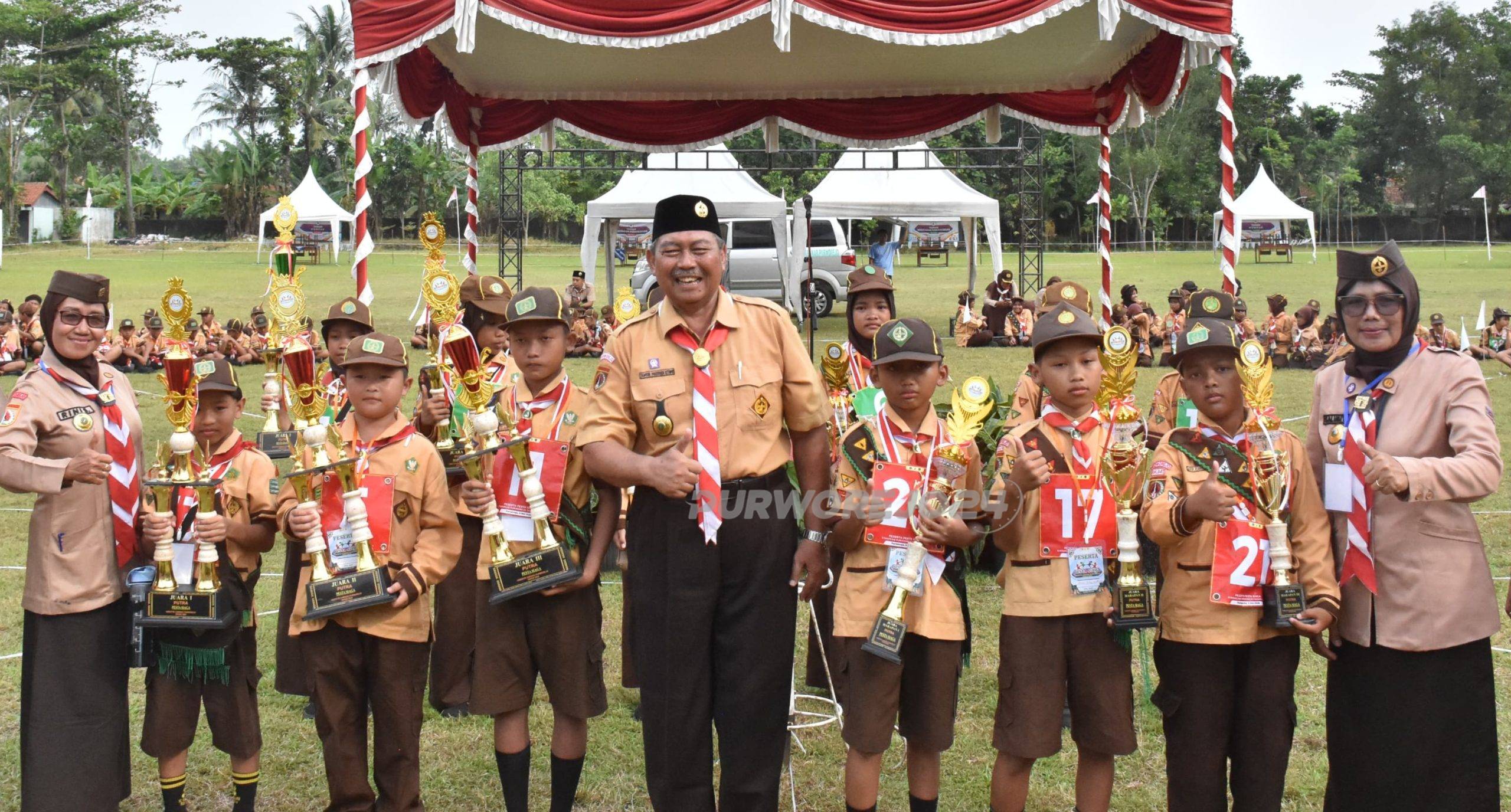 Foto bersama para juara