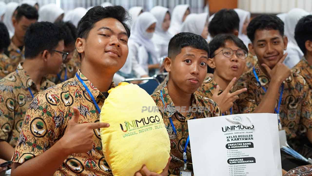 Campus Tour SMAN 2 Kebumen dan SMAN 1 Bobotsari Purbalingga