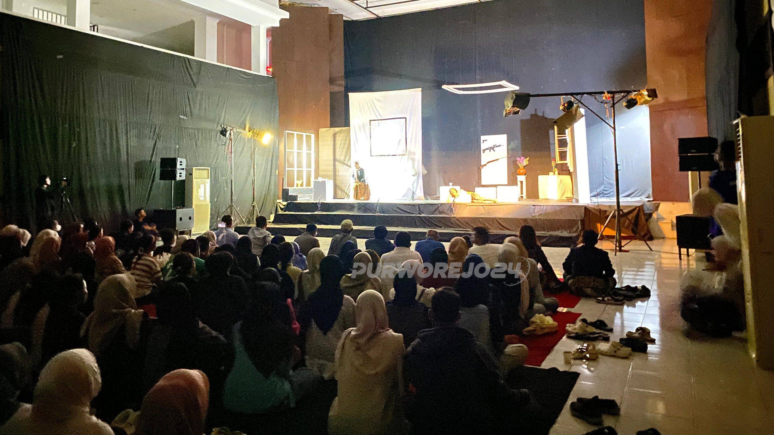 Saat pertunjukan