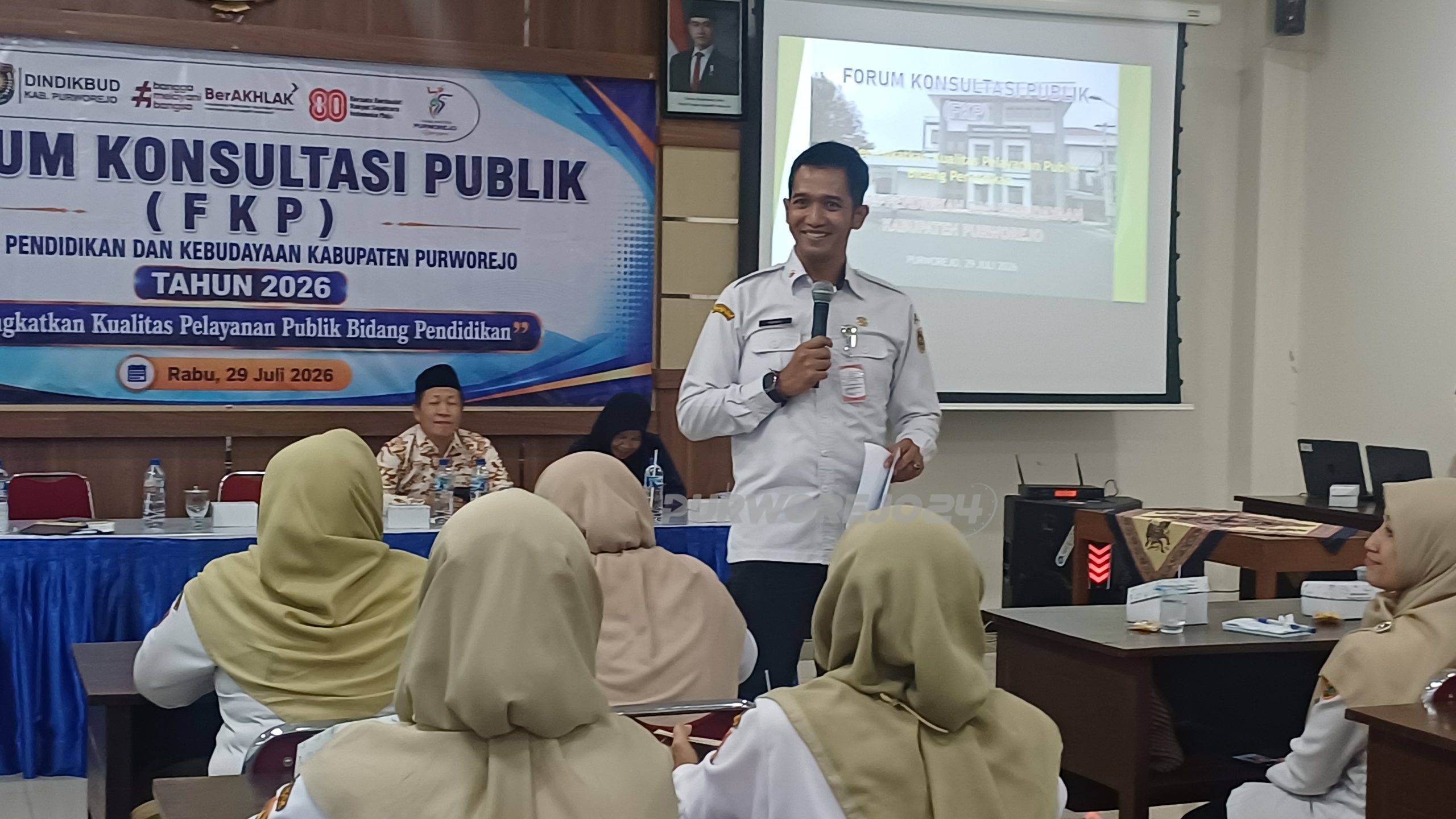 Kepala Dindikbud Kabupaten Purworejo Yudie Agung Prihatno saat memberikan paparan