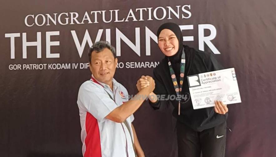 Saraceen Erla Pratama peraih juara III Karate Internasional championship di Semarang