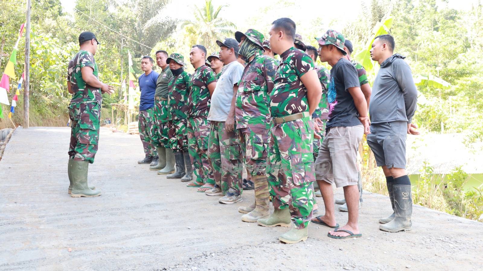 Apel pagi sebelum kegiatan