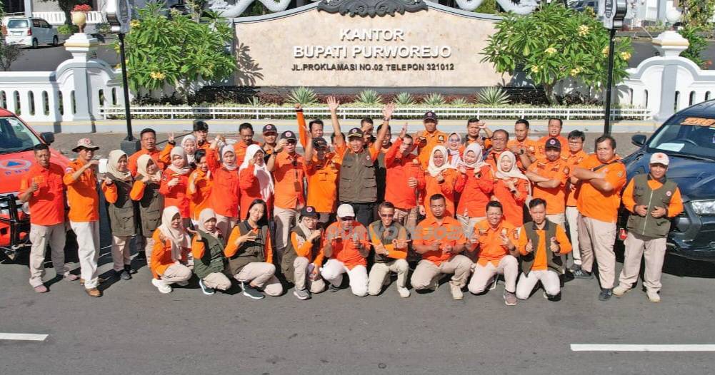 Foto bersama usai apel