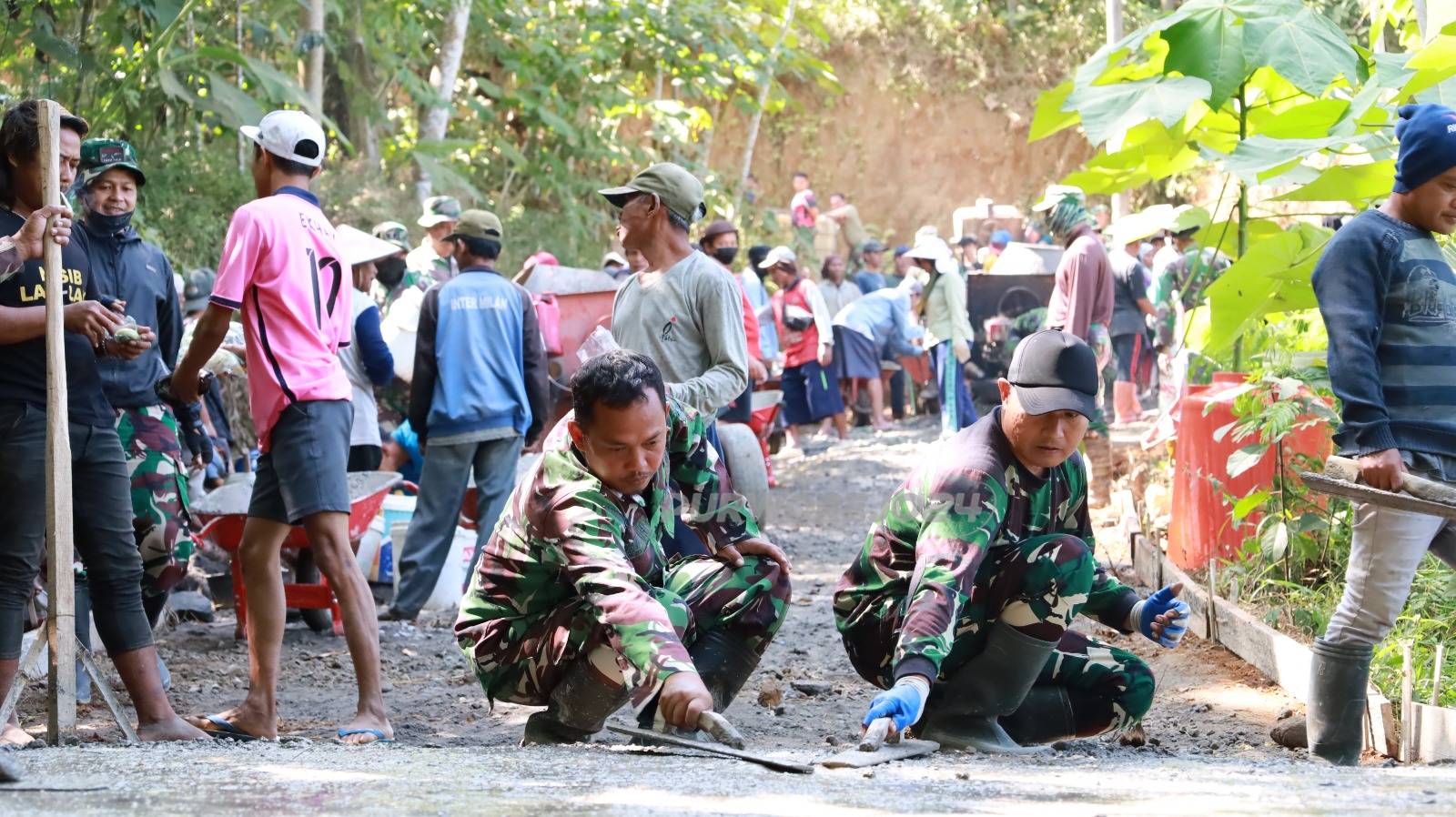 Pekerjaan pembangunan jalan