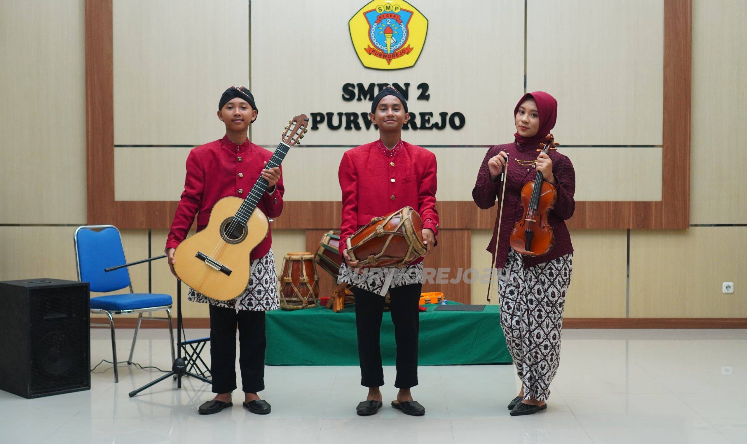 Tim Ansambel Campuran 3 Alat Musik SMP Negeri 2 Purworejo