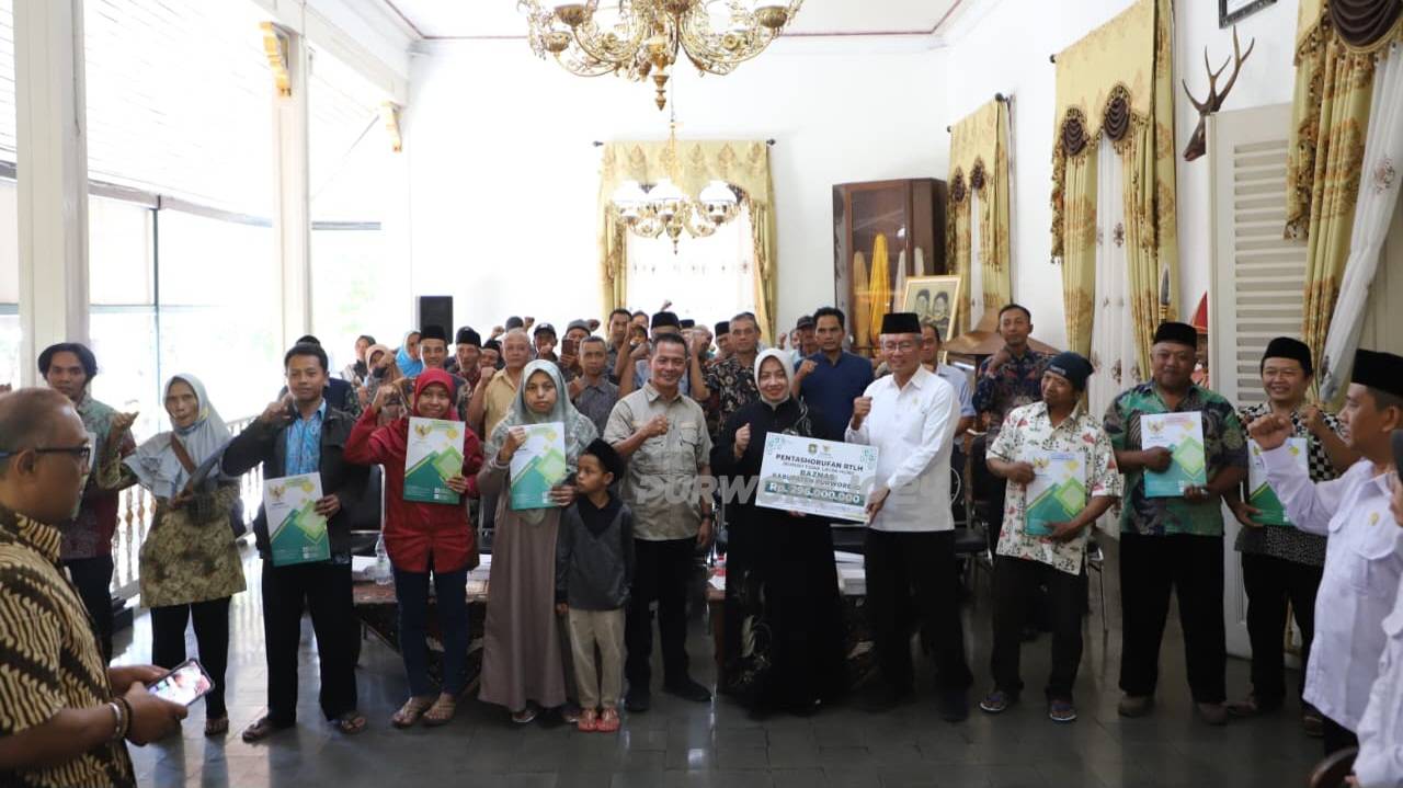 Penyerahan bantuan