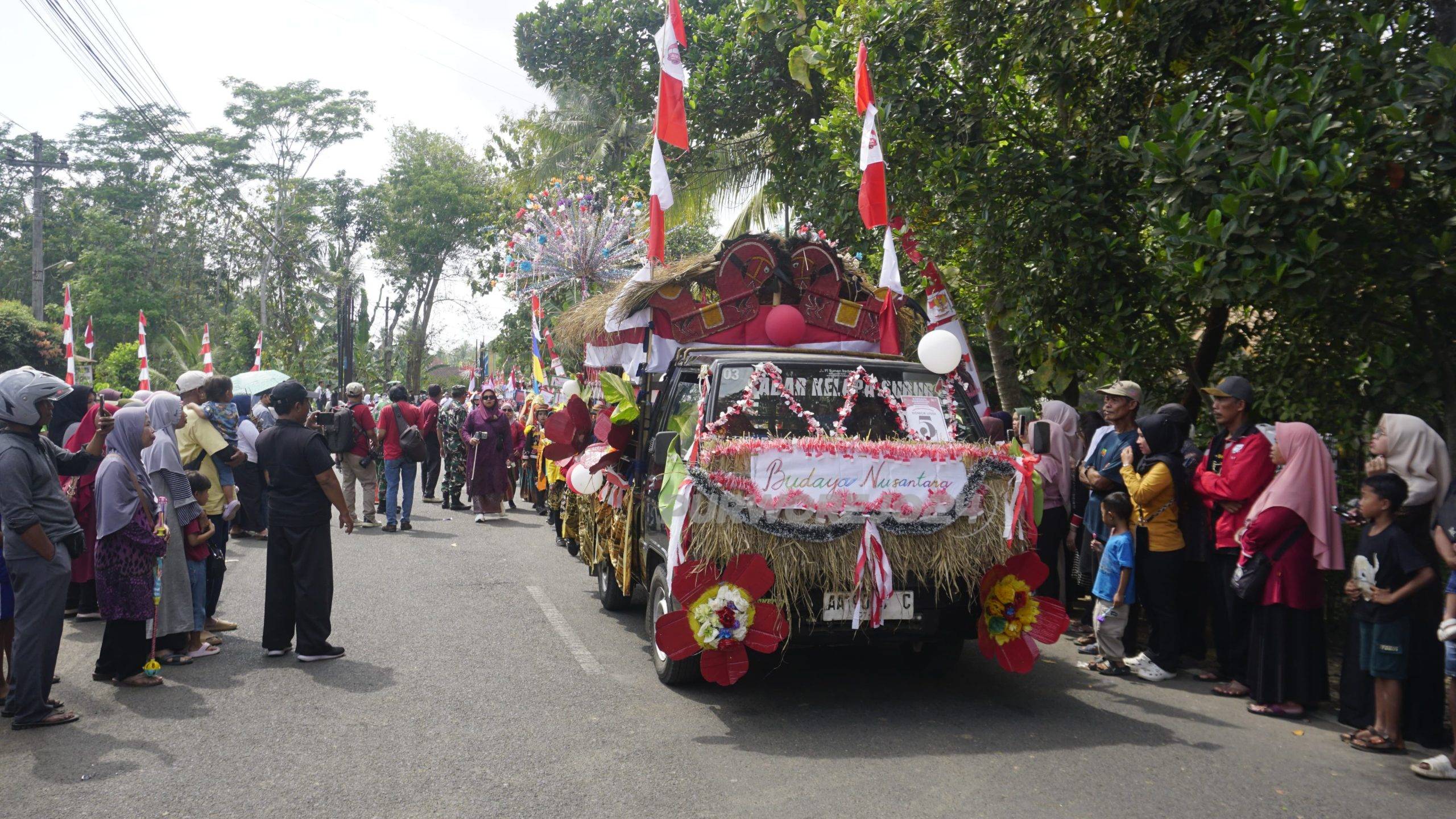 Karnaval di Kemiri
