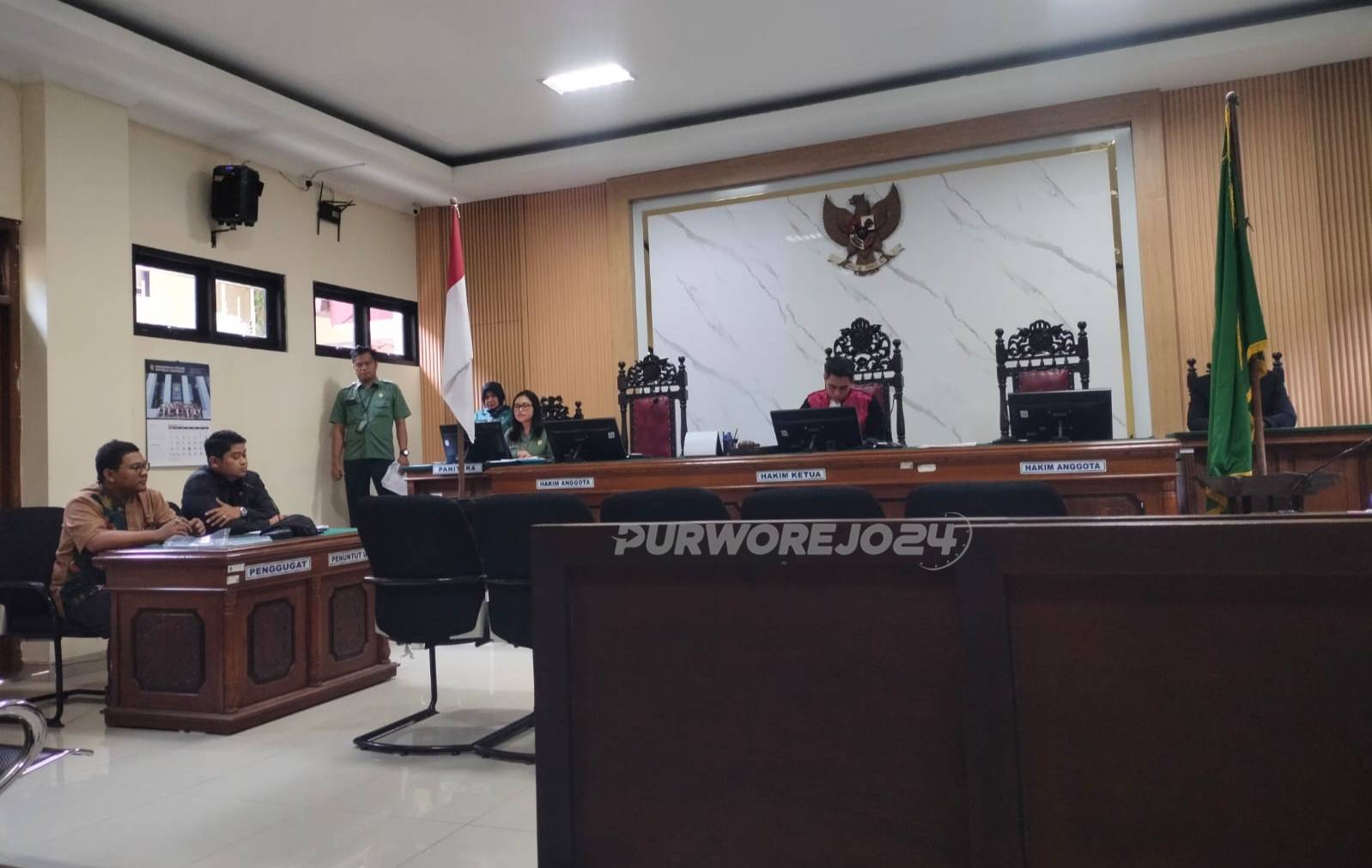 Suasana persidangan