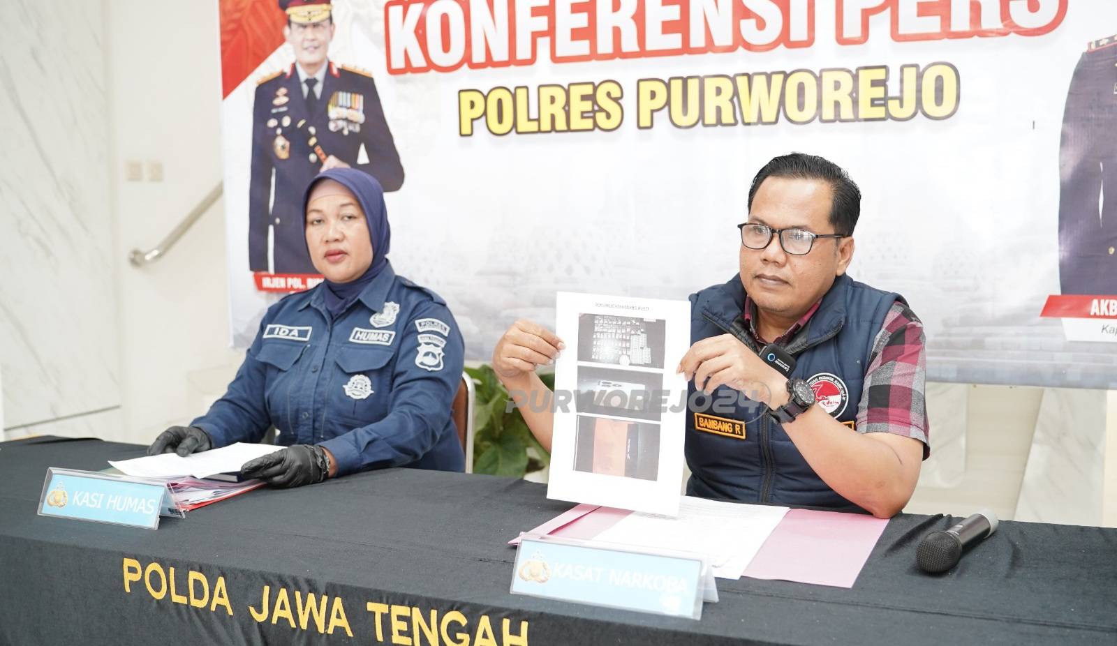 Saat konferensi pers