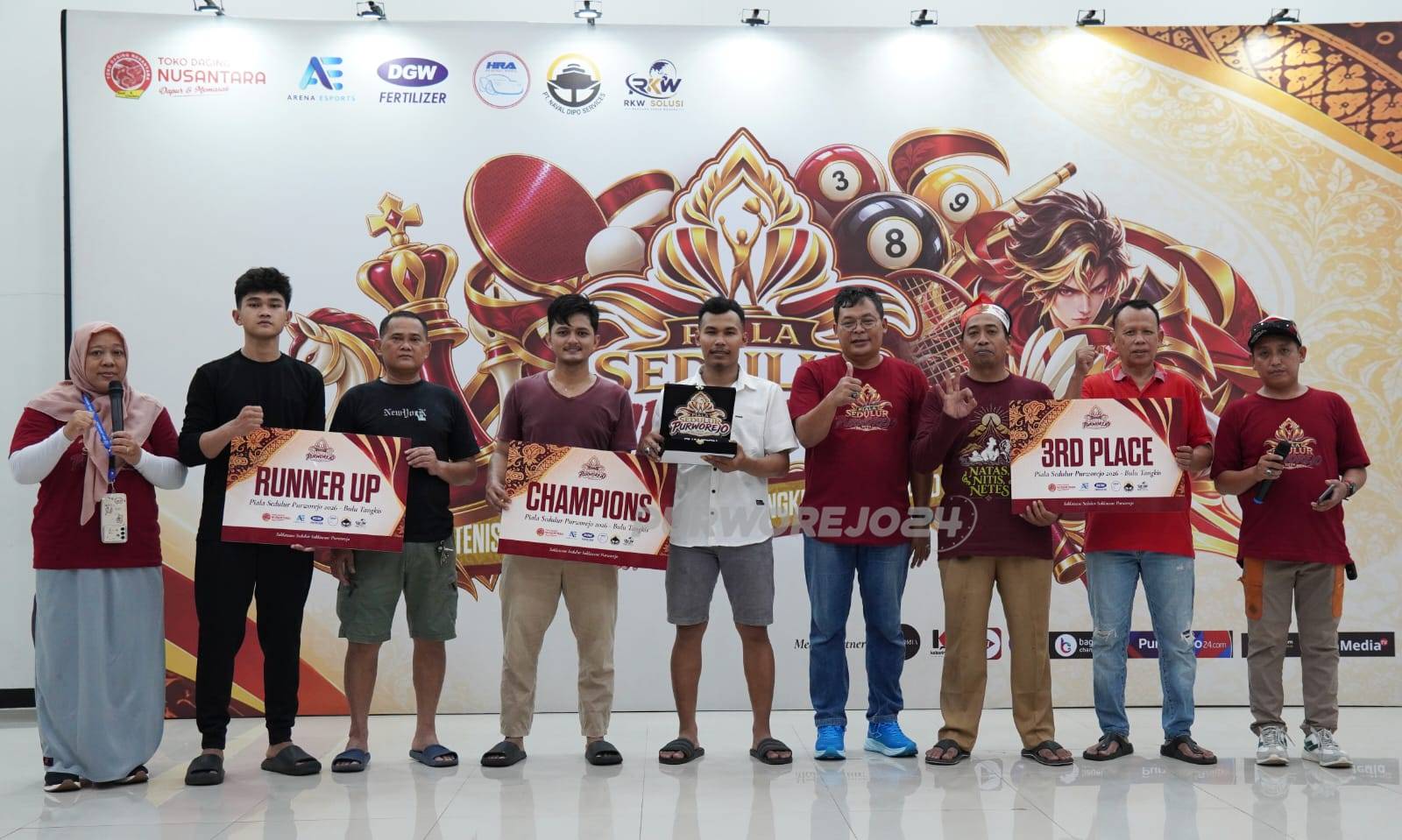 Foto bersama para juara