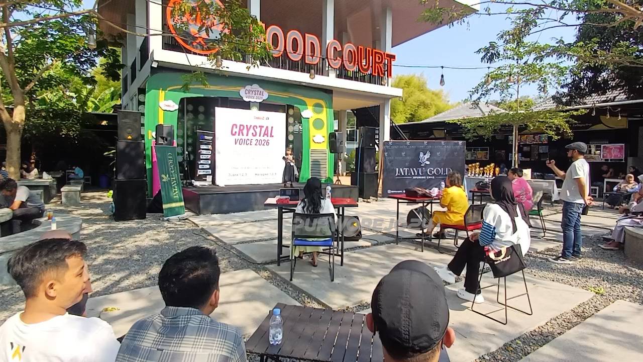 Suasana kegiatan lomba menyanyi di Deklaz Foodcourt Kutoarjo, pada Minggu (4/10/2026)